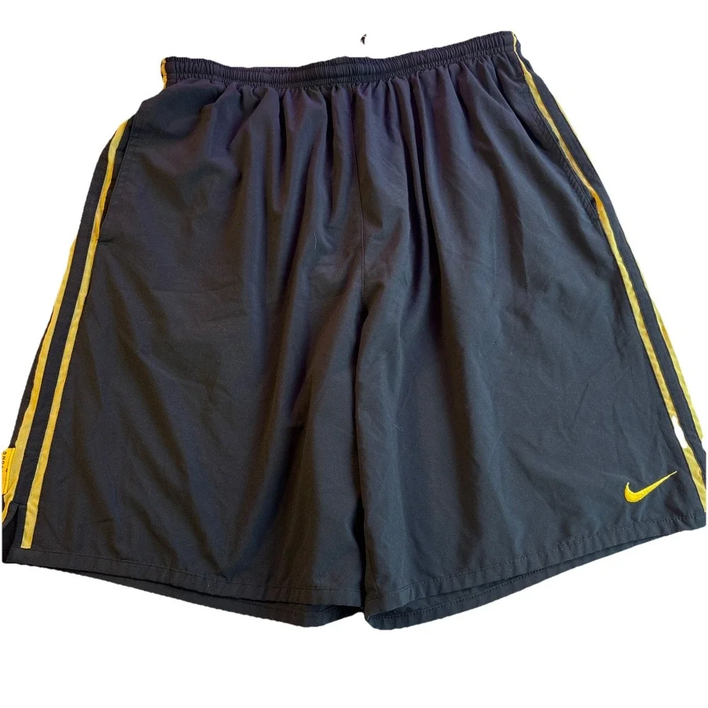 NIKE Livestrong‎ Black/gold Basketball Shorts With Liner Men's LARGE